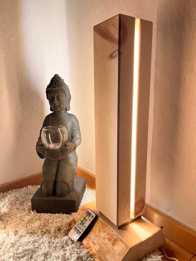Lampe groß (Abb.: Zirbe)
